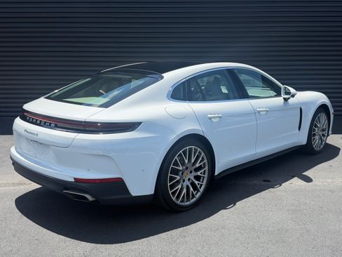 Certified 2024 Porsche Panamera 4 AWD/4WD image 8