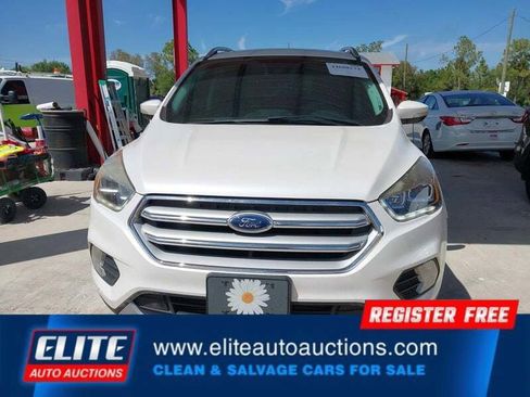Used 2019 Ford Escape Titanium image 23