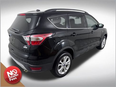 Used 2018 Ford Escape SE FWD image 3