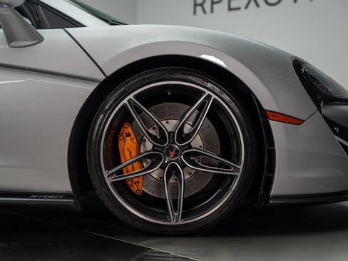 Used 2017 McLaren 570S RWD image 20