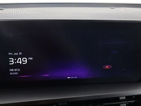 Certified 2024 Kia Telluride LX FWD image 30
