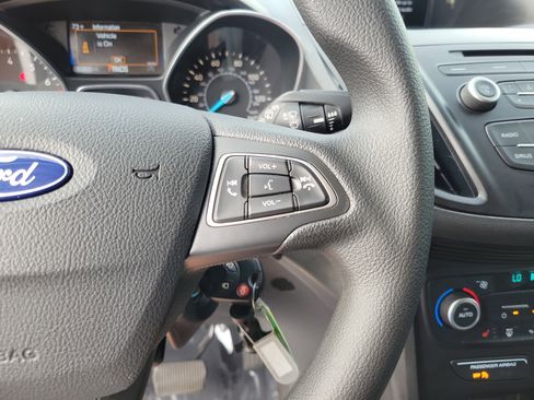 Certified 2018 Ford Escape SE image 13