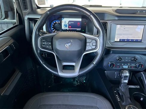 Used 2022 Ford Bronco Outer Banks image 15