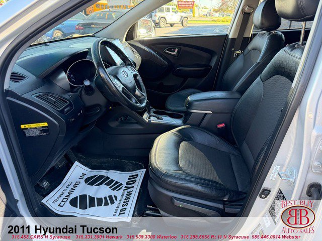 Used 2011 Hyundai Tucson GLS FWD image 10
