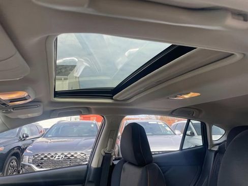 Used 2023 Subaru Crosstrek 2.0i Premium image 24