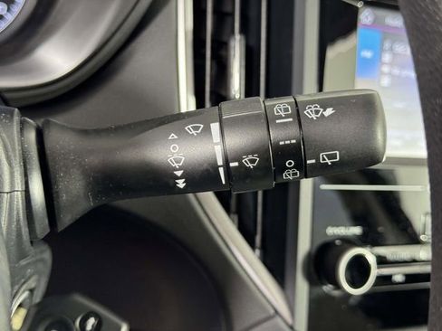 Used 2023 Subaru Forester AWD/4WD image 24
