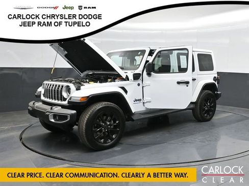 Used 2025 Jeep Wrangler Sahara image 47