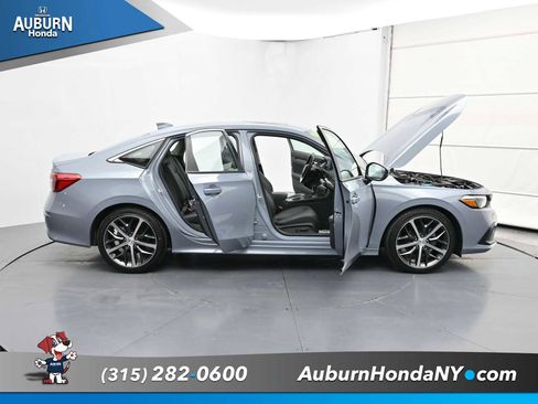 Used 2024 Honda Civic Touring image 37