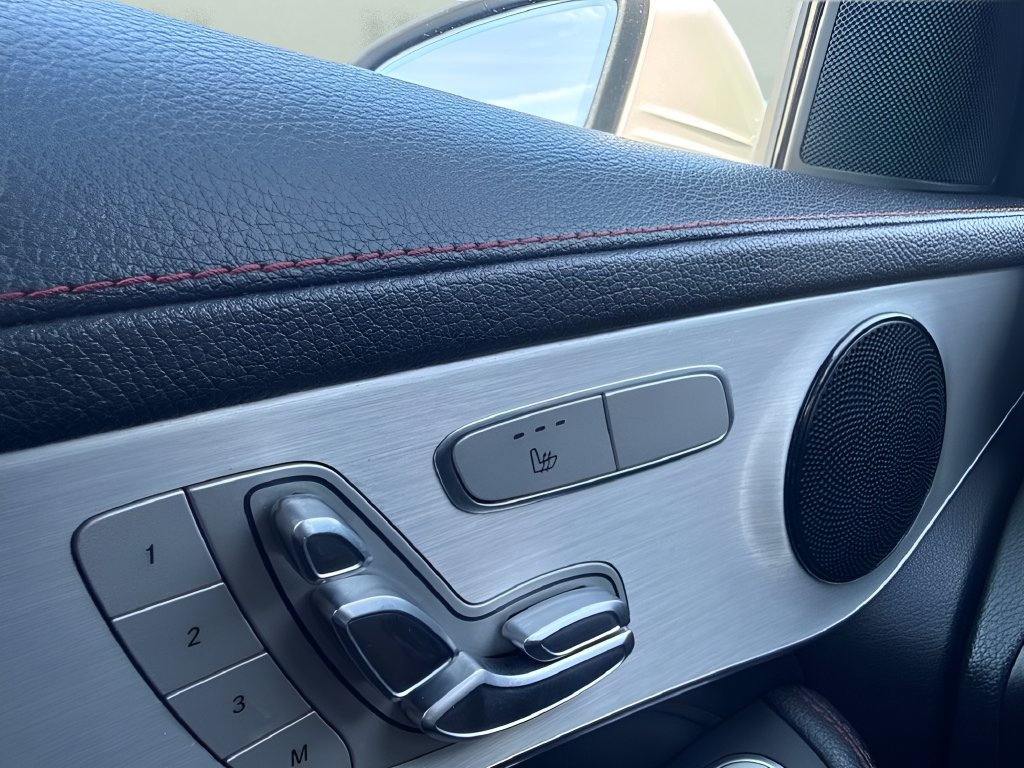 Used 2022 Mercedes-Benz GLC 43 AMG 4MATIC image 17