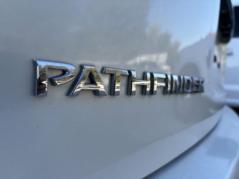 Used 2015 Nissan Pathfinder SL w/ SL Premium Package image 81