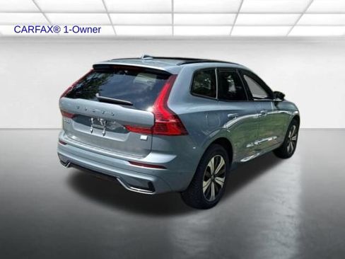Used 2024 Volvo XC60 T8 Plus w/ Climate Package AWD/4WD image 3