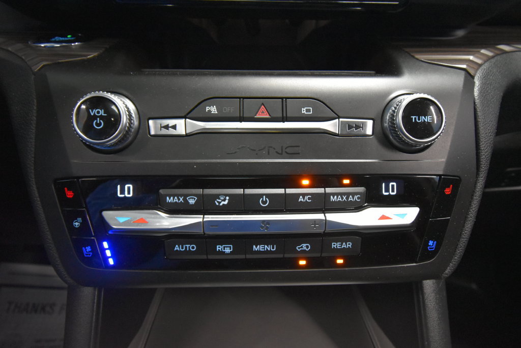 Used 2020 Ford Explorer Limited AWD/4WD image 20