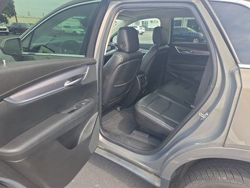 Used 2018 Cadillac XT5 Premium Luxury AWD/4WD image 34