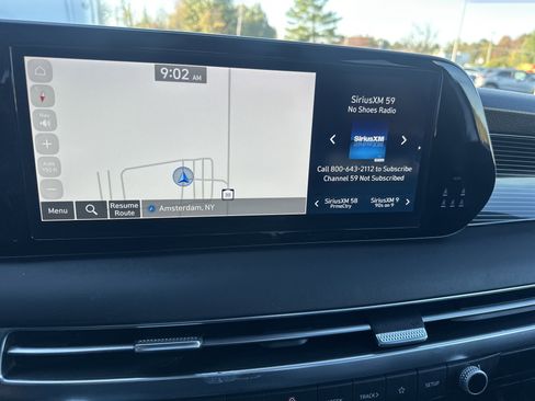 Used 2023 Hyundai Palisade Calligraphy image 16