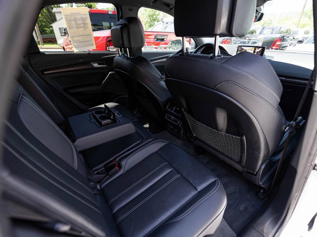 Used 2023 Audi Q5 2.0T Premium Plus w/ Premium Plus Package AWD/4WD image 28