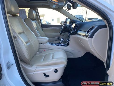 Used 2019 Jeep Grand Cherokee Limited image 6