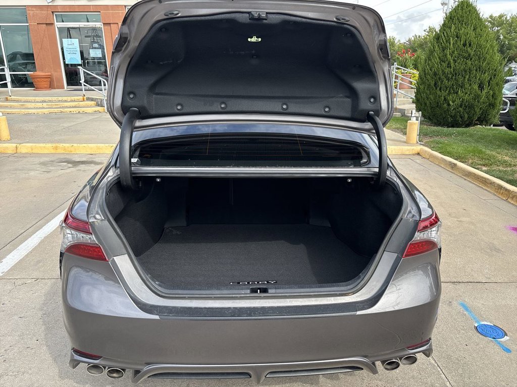 Used 2021 Toyota Camry XSE w/ Carpet Mat Package (TMS) FWD image 30