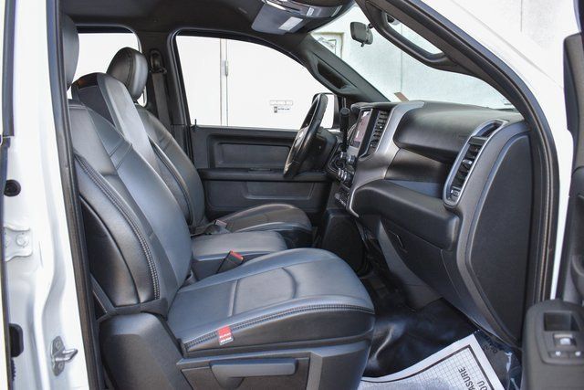 Used 2022 RAM 5500 Tradesman w/ Chrome Appearance Group RWD image 30