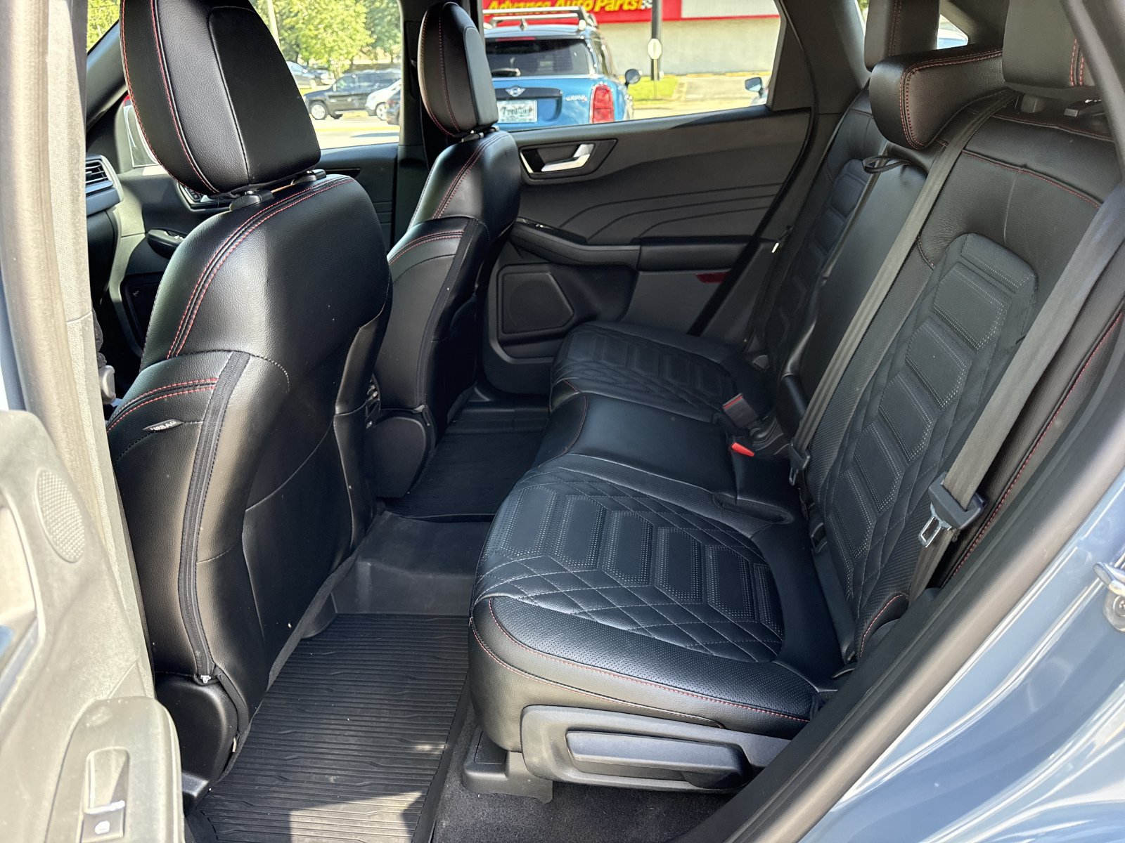 Used 2023 Ford Escape ST-Line Elite w/ Premium Technology Package AWD/4WD image 11
