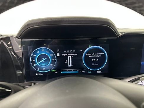 Certified 2025 Hyundai Elantra Limited image 47