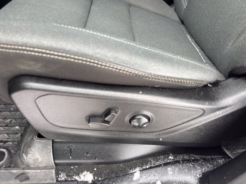 Used 2023 RAM 1500 Big Horn image 15