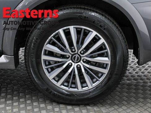 Used 2023 Nissan Armada SL w/ Captain's Chairs Package image 39