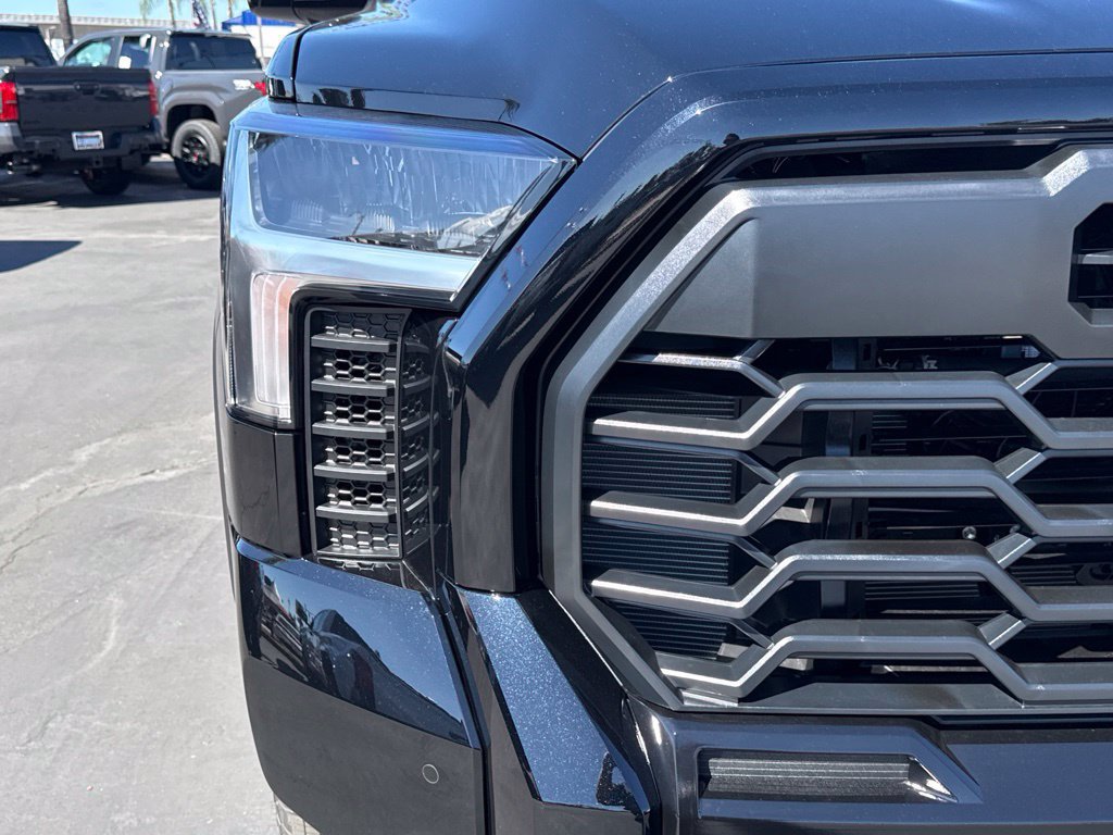 New 2026 Toyota Tundra Limited AWD/4WD image 7
