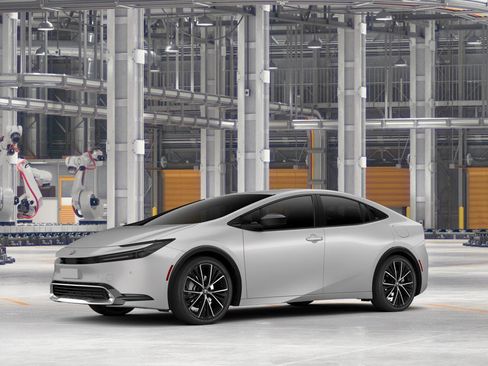 New 2026 Toyota Prius XLE FWD image 3