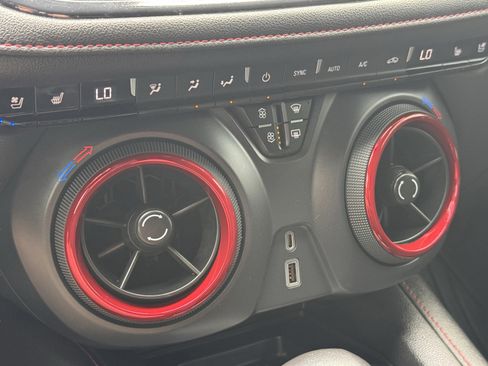Used 2020 Chevrolet Blazer RS FWD image 11