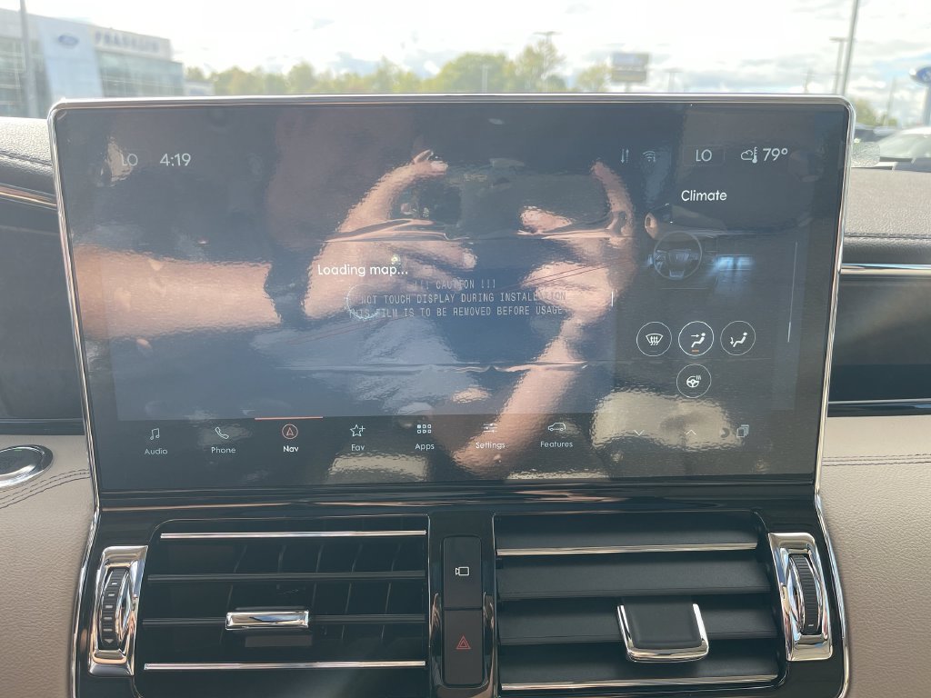 Used 2024 Lincoln Navigator Reserve AWD/4WD image 18