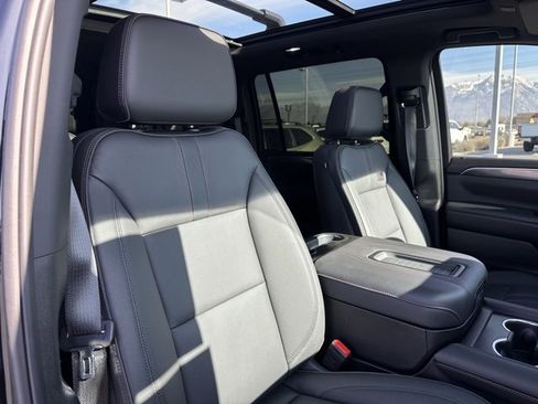 Certified 2024 Chevrolet Suburban RST w/ Luxury Package image 19