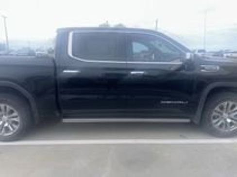 Used 2022 GMC Sierra 1500 Denali w/ Technology Package image 4