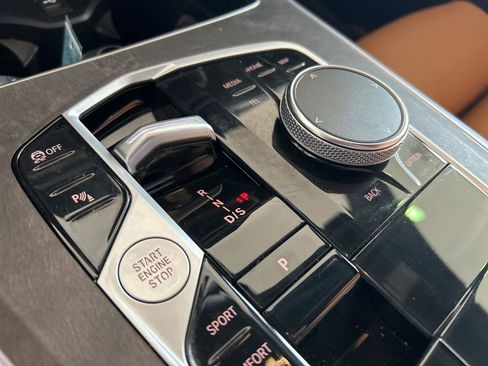 Used 2024 BMW X5 sDrive40i w/ Parking Assistance Package image 9