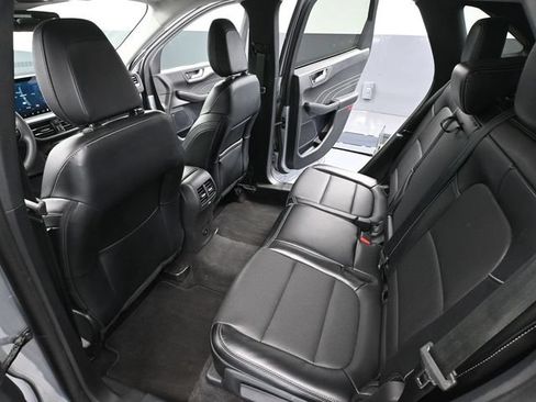 Used 2024 Ford Escape Platinum AWD/4WD image 36