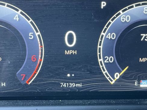 Used 2024 Jeep Wagoneer L Series II RWD image 27