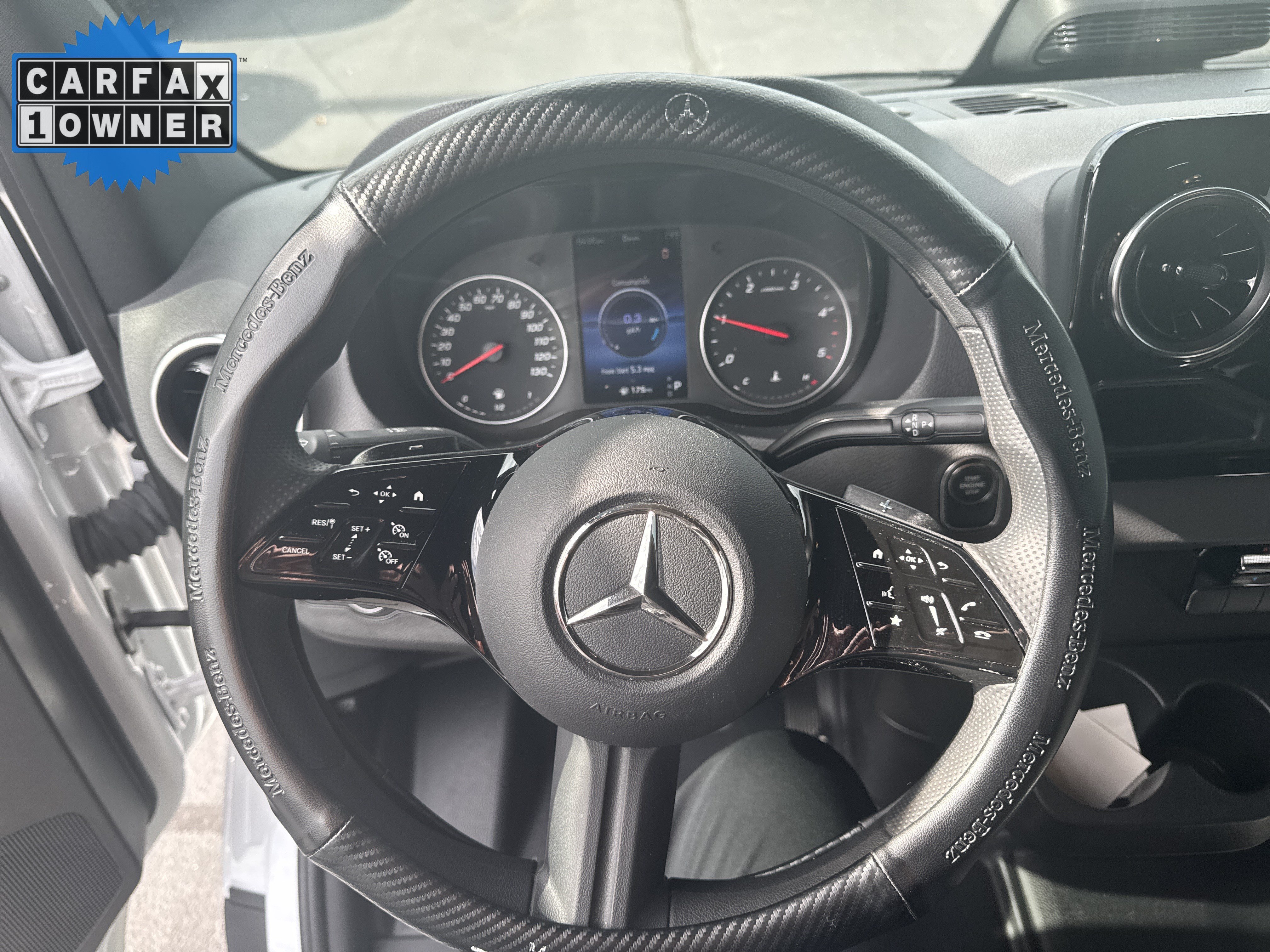 Used 2025 Mercedes-Benz Sprinter 2500 image 18