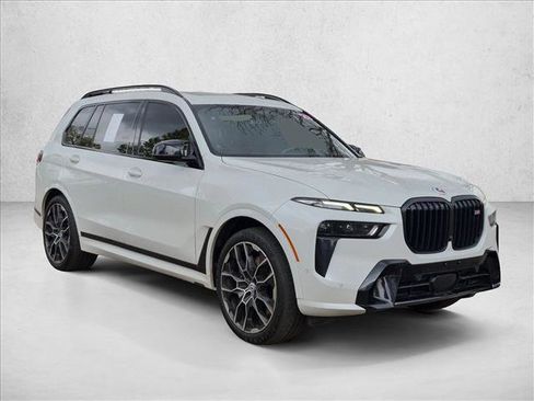 Used 2023 BMW X7 M60i w/ Executive Package AWD/4WD image 3