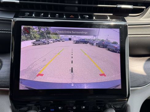 Certified 2021 Jeep Grand Cherokee L Overland w/ Luxury Tech Group IV AWD/4WD image 34