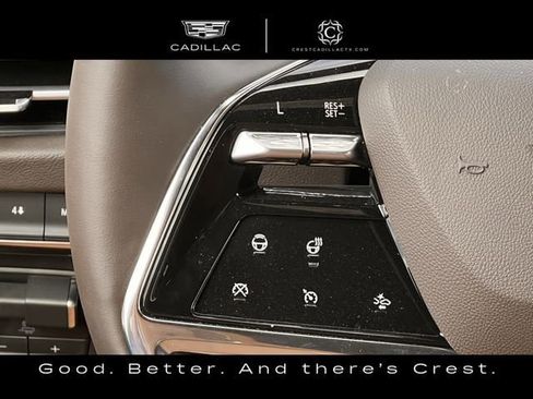 Certified 2025 Cadillac Escalade ESV Premium Luxury w/ LPO, Floor Liner Package AWD/4WD image 15