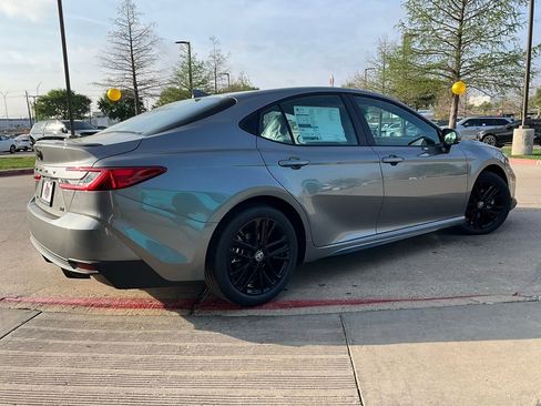 New 2026 Toyota Camry SE image 5