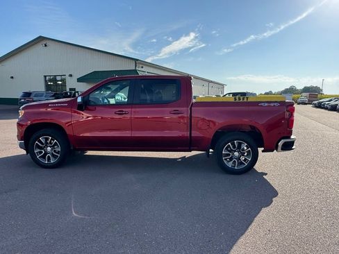 Used 2023 Chevrolet Silverado 1500 LT AWD/4WD image 19