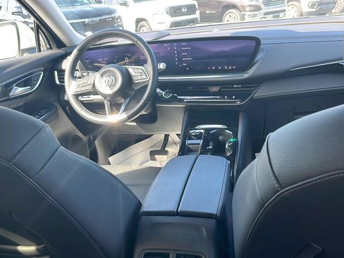 Used 2025 Buick Envision Preferred AWD/4WD image 27