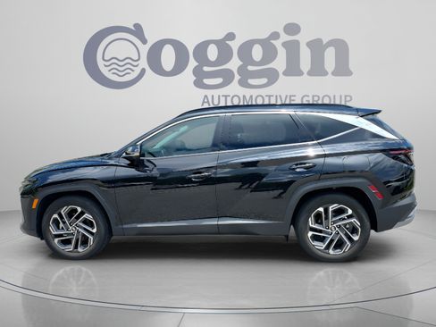 Certified 2025 Hyundai Tucson Limited FWD image 2