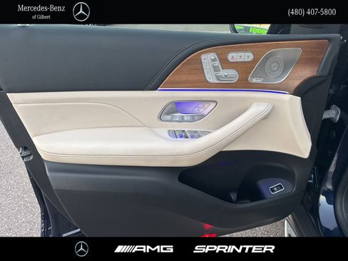 Used 2022 Mercedes-Benz GLE 350 4MATIC w/ AMG Line Exterior image 11