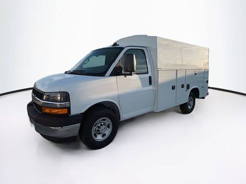 New 2025 Chevrolet Express 3500 w/ Power Convenience Package image 3