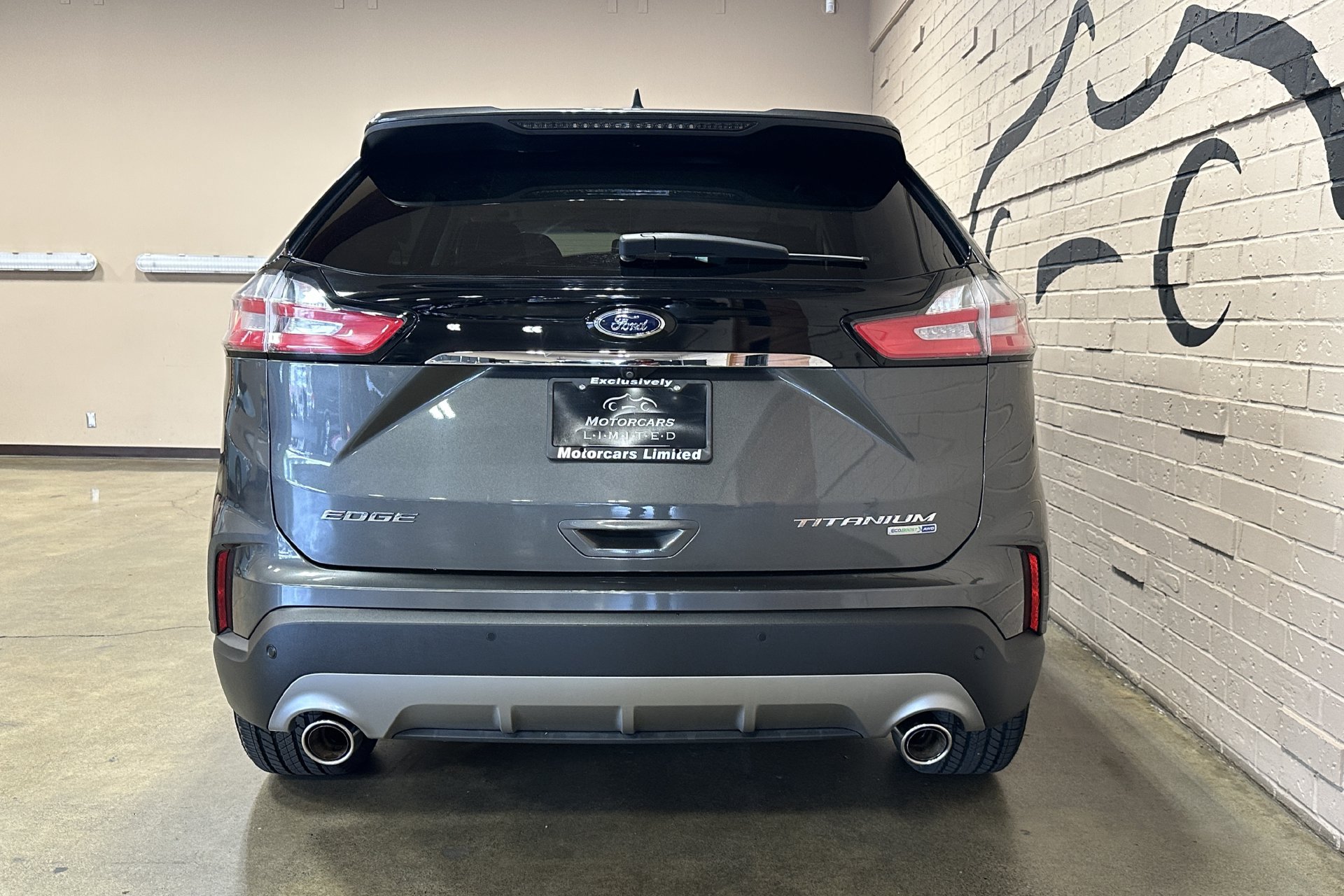 Used 2019 Ford Edge Titanium w/ Equipment Group 301A AWD/4WD image 4