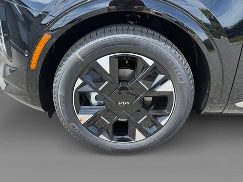 New 2026 Kia Sportage SX FWD image 9