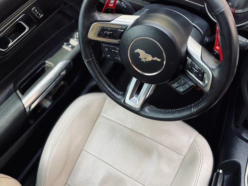 Used 2017 Ford Mustang GT Premium RWD image 4