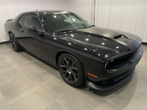 Used 2019 Dodge Challenger R/T w/ Stars & Stripes Edition RWD image 3
