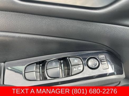 Used 2024 Nissan Altima 2.5 SR FWD image 14